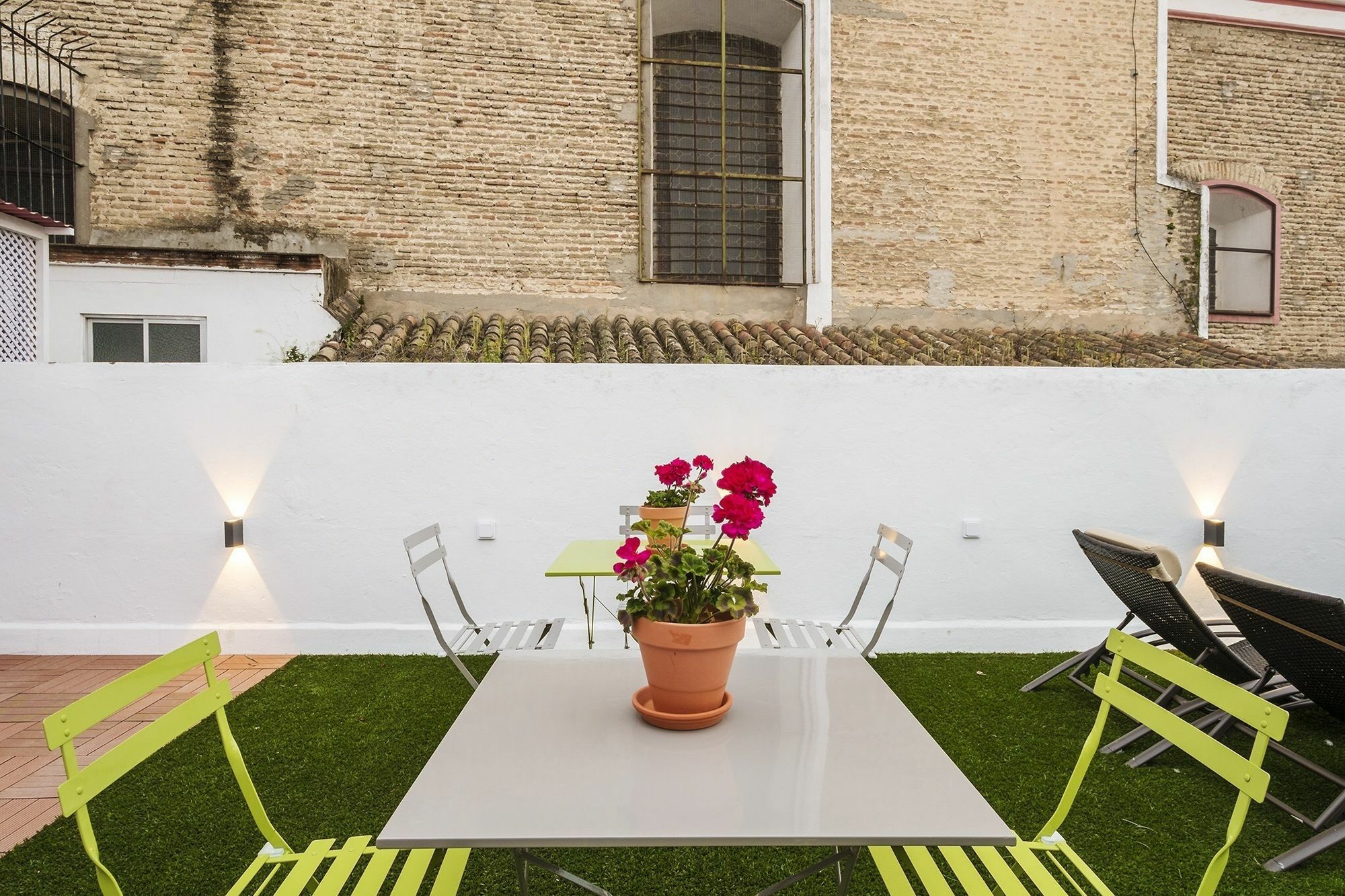 Selecta Apartments Los Venerables Sevilla Eksteriør bilde